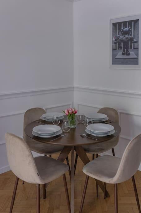The Smile House // Bussy-Saint-Georges Apartment Bagian luar foto